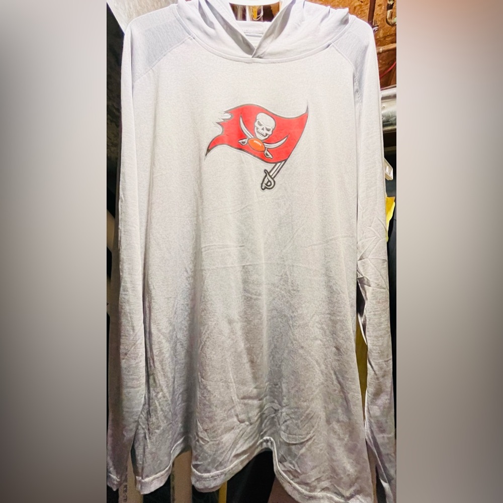 Fanatics! Long sleeve performance T-shirt. New without tags . Size 2XL